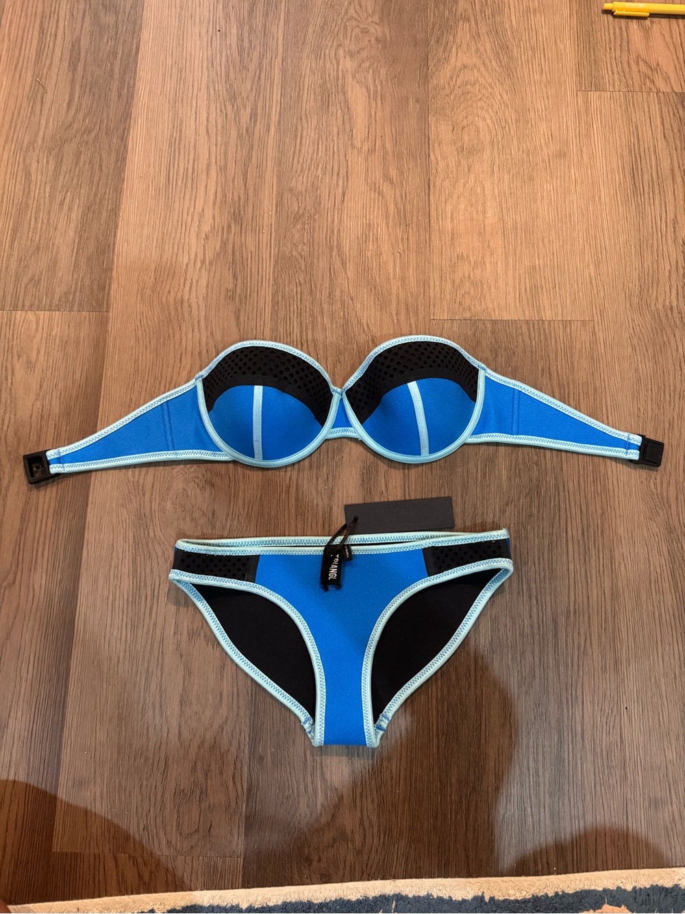triangl swimwear Blue and Black set